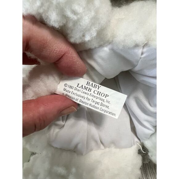 Vintage 1993 BABY Lamb Chop  Hand Puppet 16 inches Plush Shari Lewis - Picture 5 of 7
